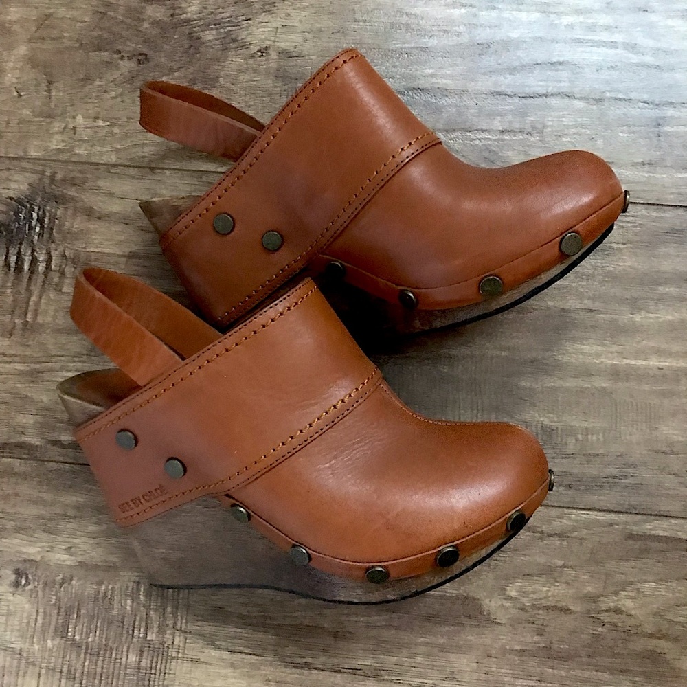 Leather Wooden Y2K Clogs